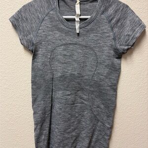 Lululemon Athletica Heathered Gray Top